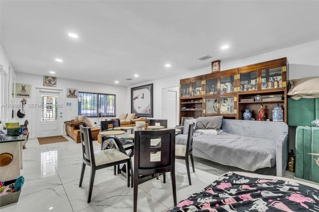 Photo - 1570 NW 132nd St