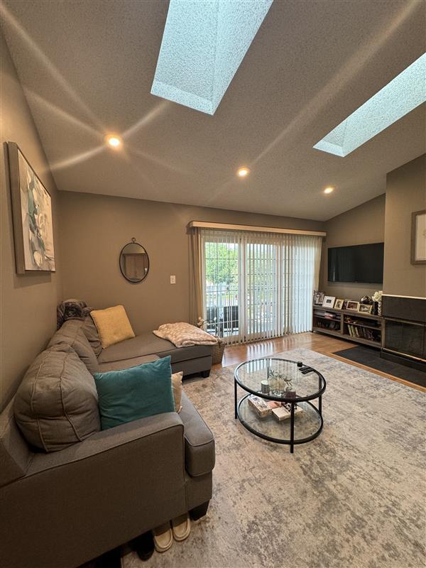 Photo - 268 Kempsey Dr