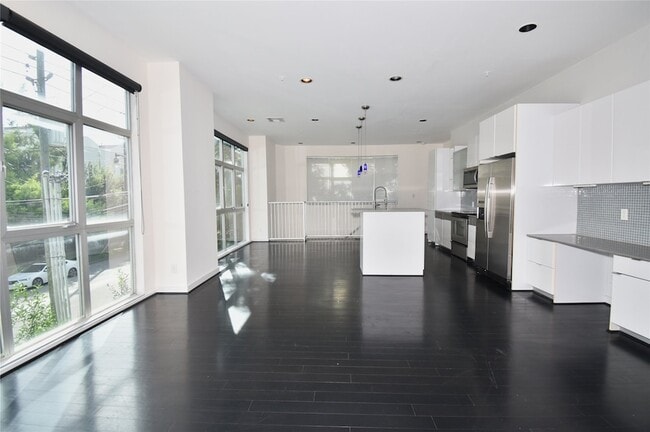 Photo - 207 Pierce St Unit 201