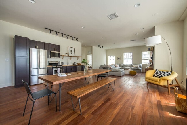 Photo - 701 4th St Unidad ID1320732P