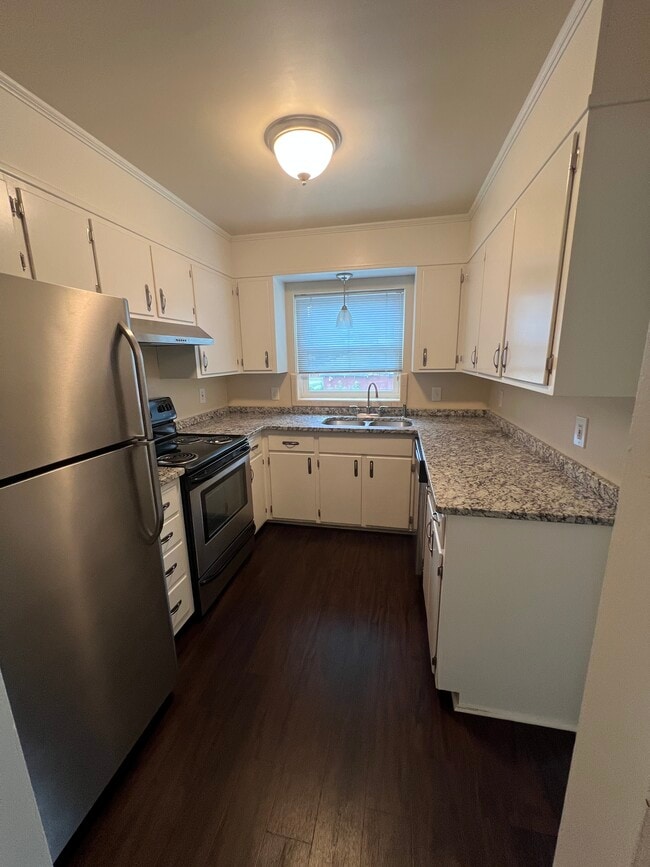 Photo - 32 E Main St