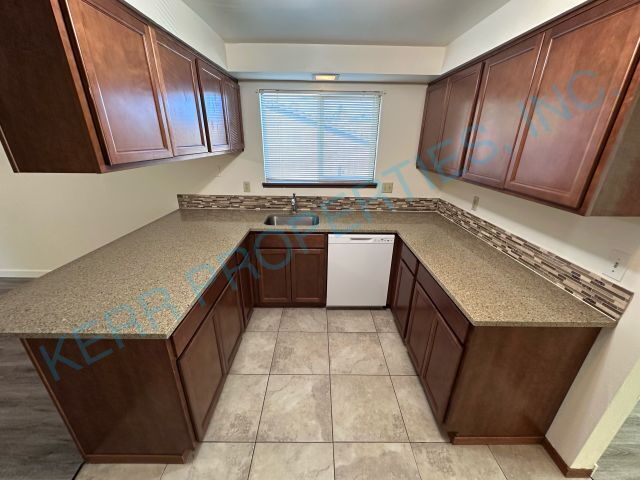 Photo - 509 SE 15th St