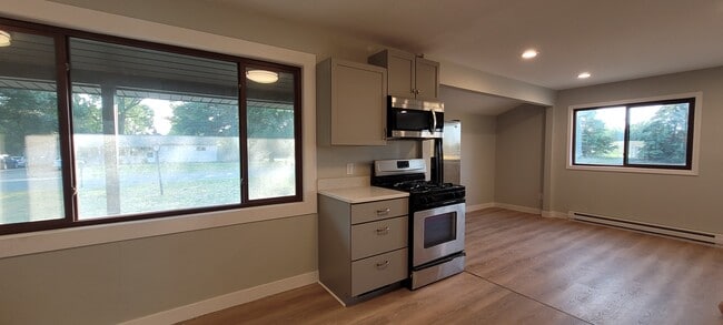 Photo - 10051 Magnolia St NW