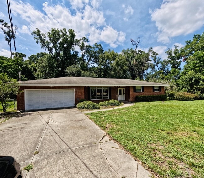 Photo - 5051 Thorden Rd