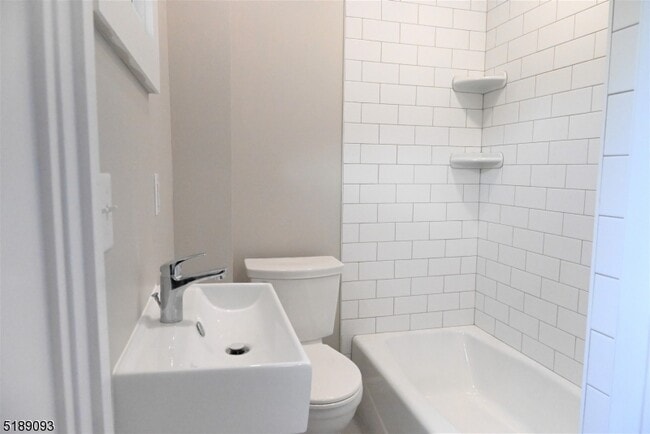 Photo - 37 Bloomfield Ave