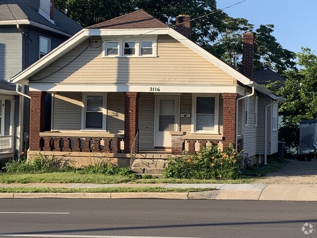 Building Photo - 2116 Wayne Ave Rental