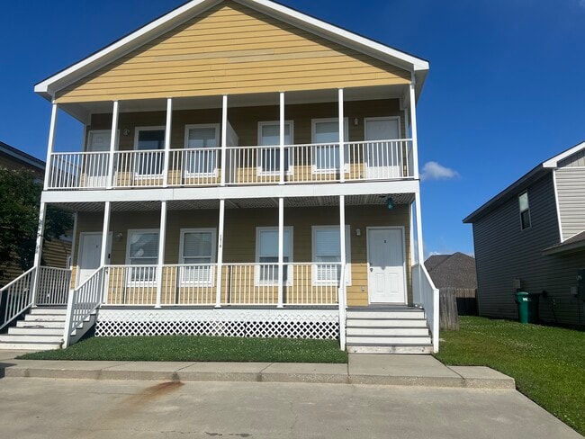 Photo - 2416 Gladiolus St Apartment Unit B