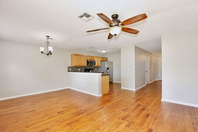Photo - Beautiful 2/2.5 Townhome in the Gated Community of Waterford Villas - East Orlando is Available Now!