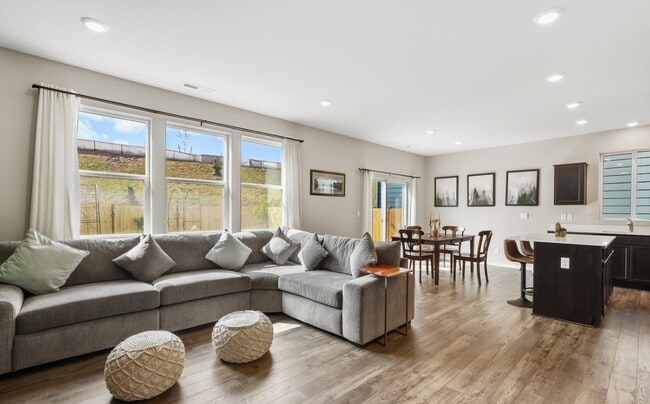 Photo - 6016 Addison Rd SW