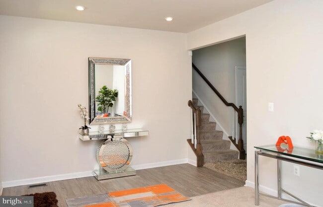 Building Photo - 5520 Ivy Hill Dr