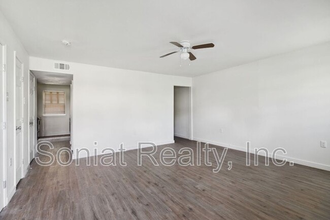 Photo - 7710 N Coronet Ct