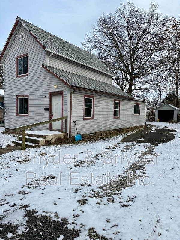 Photo - 383 Black St