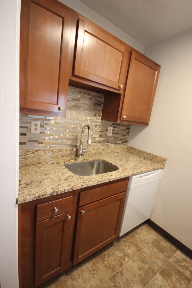 Photo - Fenwyck Apartments