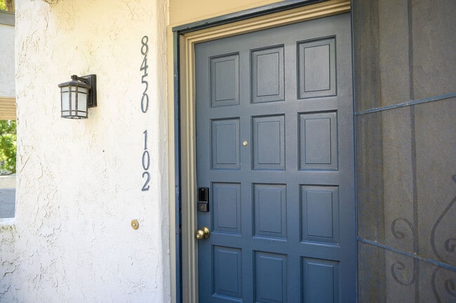 Photo - 8450 Via Sonoma
