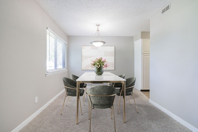 El sauce - Brendon Park Apartments