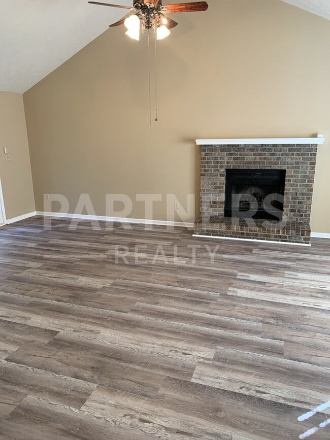 Photo - 5821 Acacia Ct