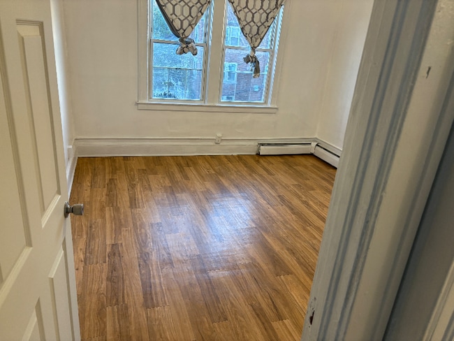 Building Photo - 0 Kensington St