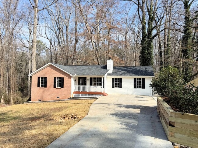 Photo - Located in Carrollton!!!