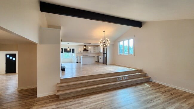 Photo - 7749 Lyman Ave