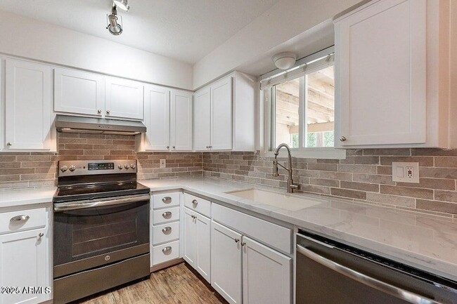 Photo - 4943 E Indian School Rd