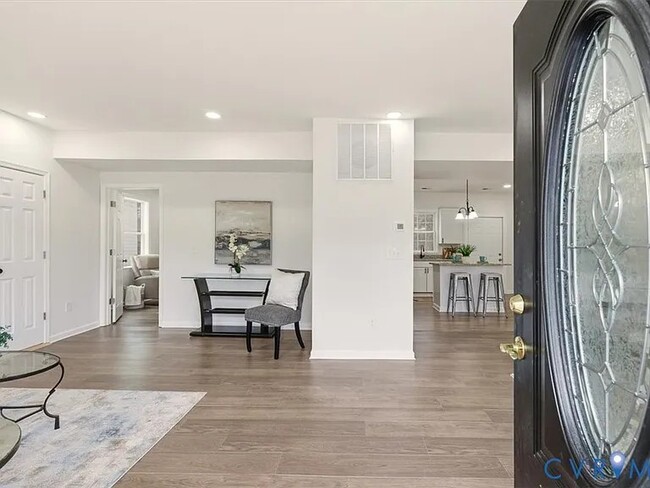 Photo - 724 Wilson St