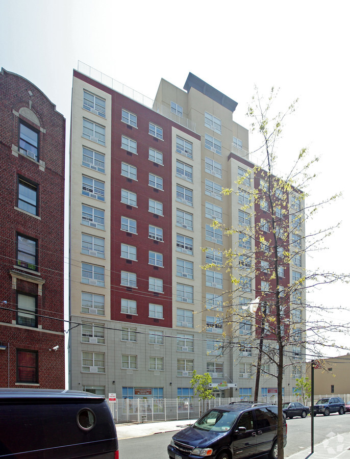 Photo - 3322 Decatur Ave Apartments