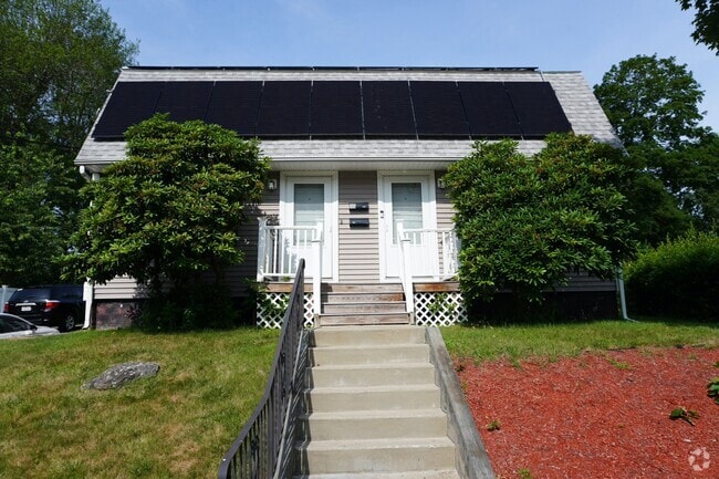 Building Photo - 11 Waterman Rd Unit A Rental