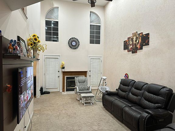 Photo - 920 Sweetflower Dr