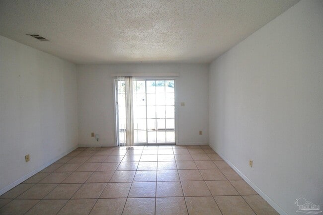 Photo - 3352 Green Briar Cir