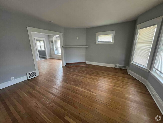 Building Photo - 12320 Saywell Ave Rental