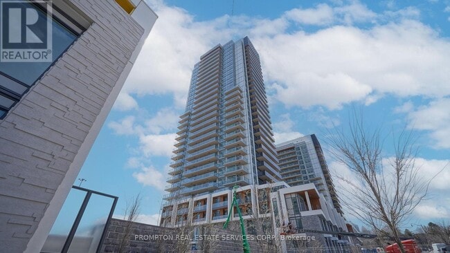 Photo - 25 McMahon Dr Unit 810
