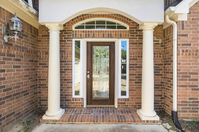 Photo - 6642 Redberry Glen Ln