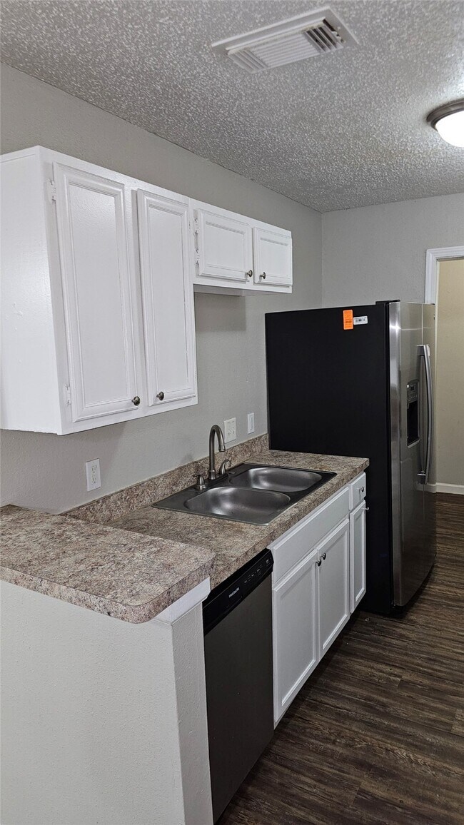 Photo - 3207 Lightstar Dr