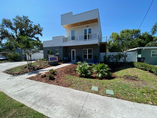 Photo - 1818 E Robinson St Unidad 1820