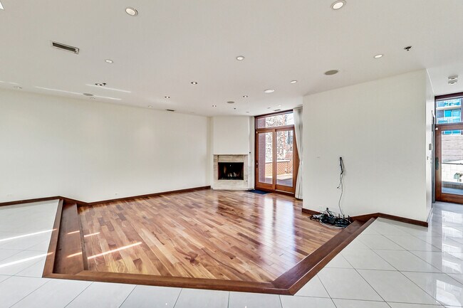 Photo - 1252 N Wells St Unit 1