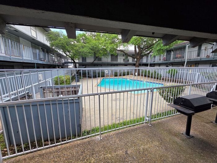 Updated 1-Bedroom Condo Near Pool Ready fo... - Updated 1-Bedroom Condo Near Pool Ready fo...