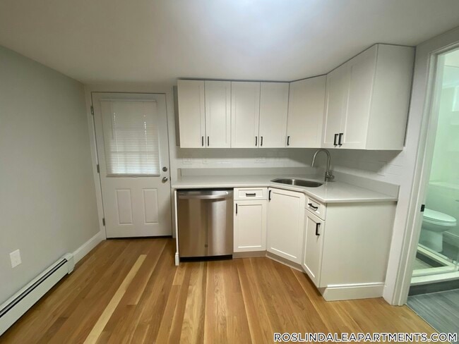 57 Hemman St Unit B