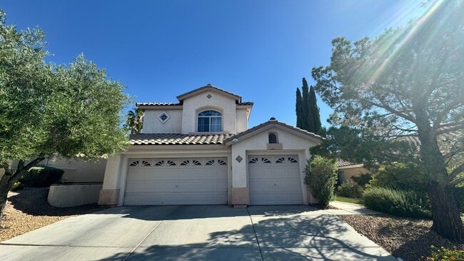 Building Photo - Summerlin 4 bedroom 3 car garage