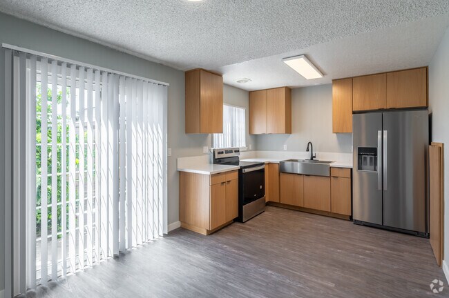 2BR , 1,5BA - 1,074SF