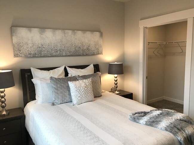 Photo - Hamptons at Mill Creek Apartments