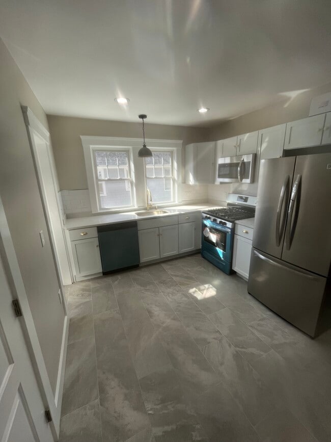 Photo - 41 Brimmer St Unit 41