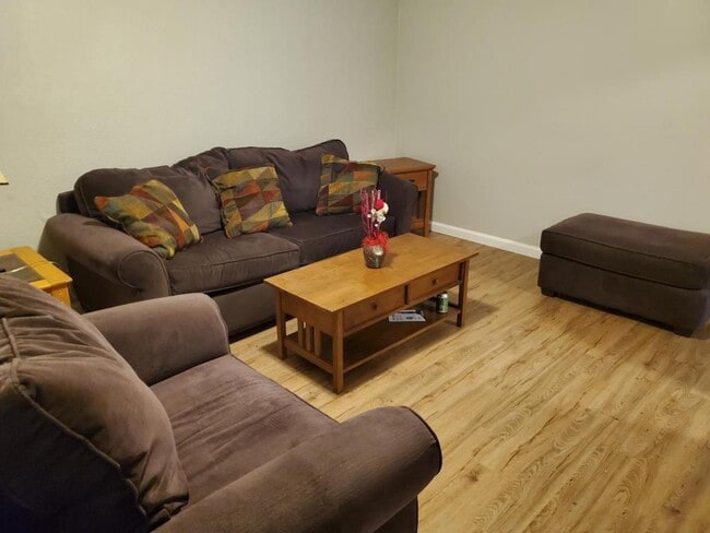 Photo - 1720 Princess Dr