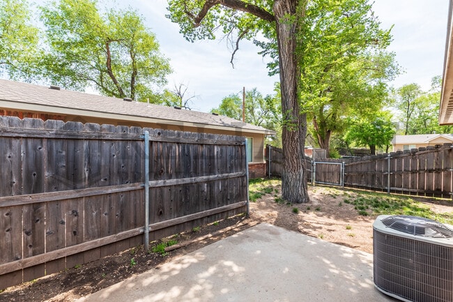 Photo - 4248 Newell St