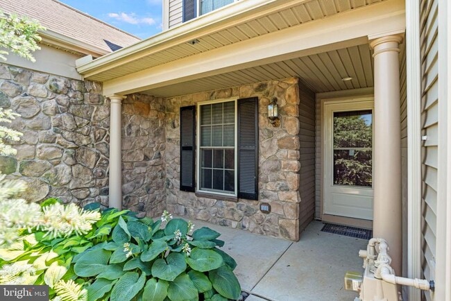 Building Photo - 2080 Deer Run Dr