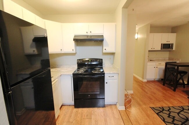 Photo - 1366 Bradley Dr
