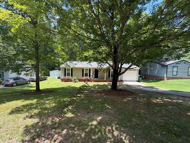 Building Photo - Beautifully Updated 3BR/2BA Home with Garage in Charlotte!