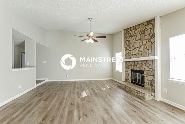 Photo - 3 Bedroom Pet-Friendly Home in Mint Hill, NC with Main Street Renewal