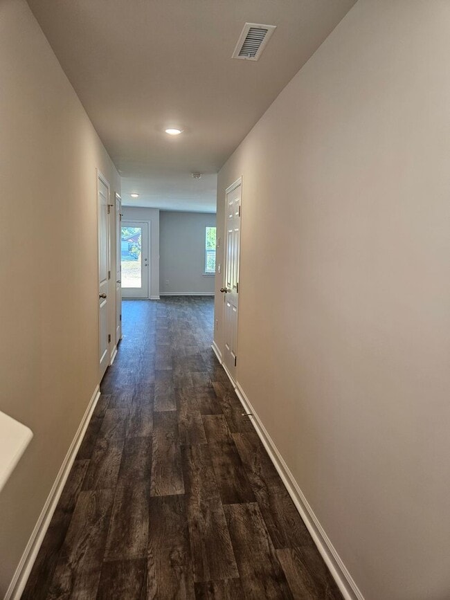 Photo - 188 Seymour Vlg Dr