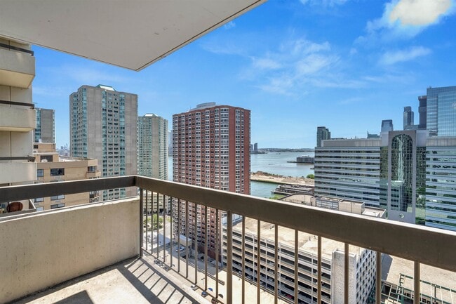 Building Photo - 45 River Dr S Unit 2305