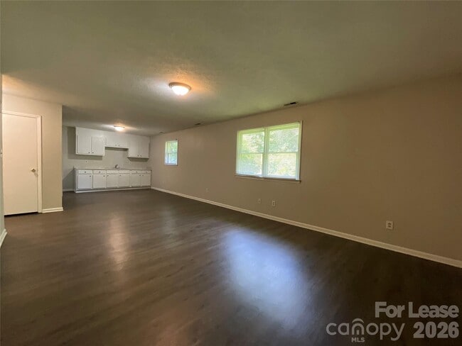 Photo - 304 Palm St Unidad 8